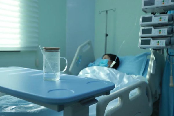 猎股网 24岁女生吃串串香查出胃癌晚期，很多胃癌都是“吃”出来的！